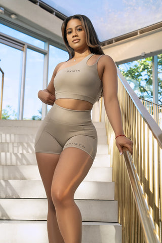 Chloe (Nude) Chloe (Nude)